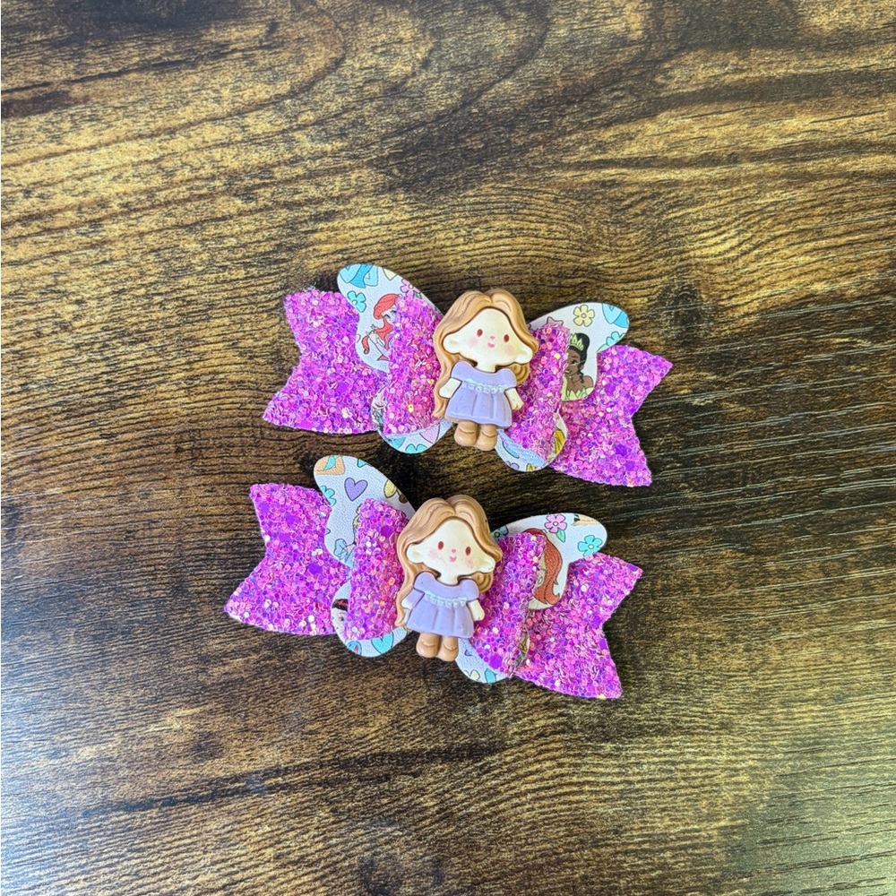 Handcrafted Princess Girls' Pink Glitter Doll Bow Hair Clips - Set of 2